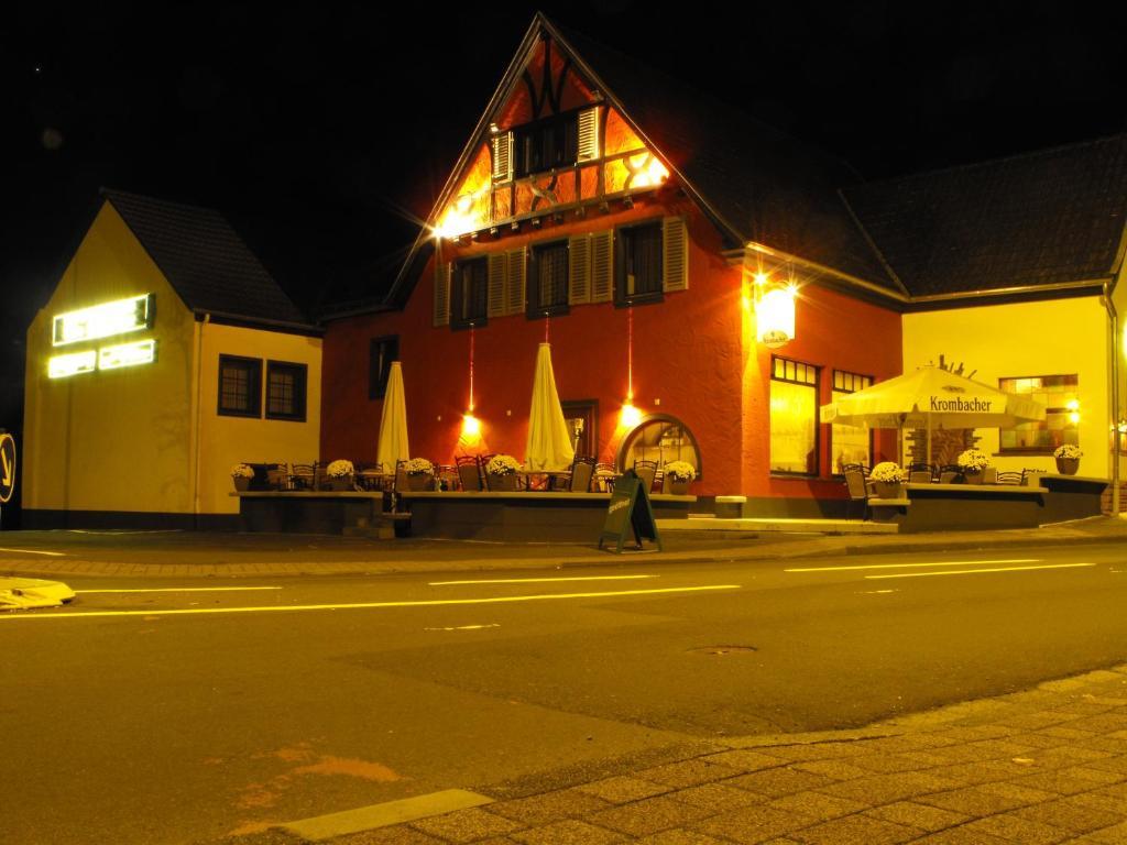 Beim Holzschnitzer Hotel Dreis-Brück Eksteriør billede